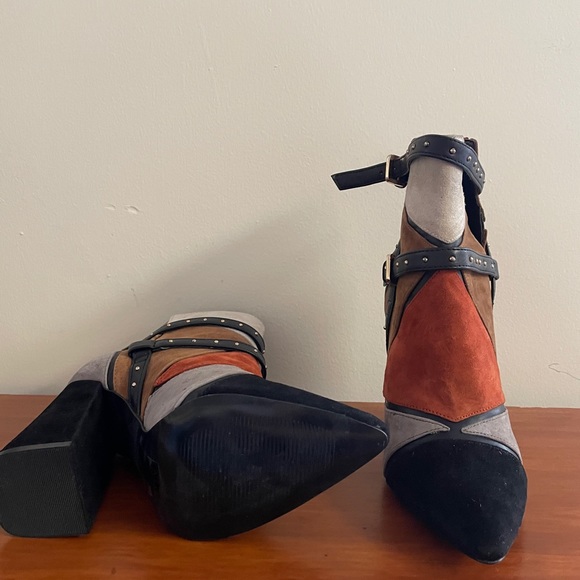 Suede boots - Picture 3 of 4